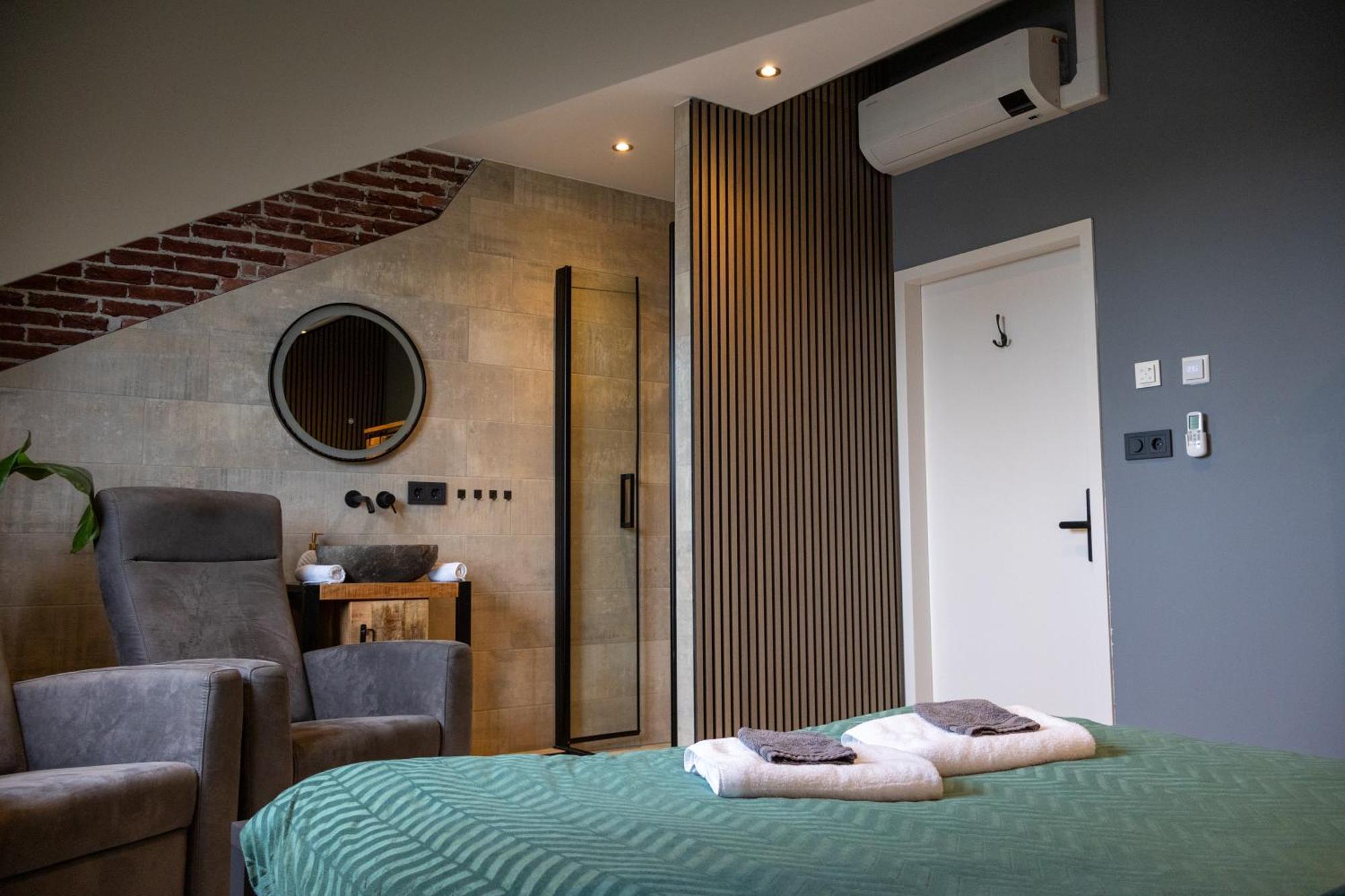 Zeeschelp - Comfortabele Kamer Bij B&B Gezond Aan Zee - Toegang Wellnesstuin Meerprijs Ouddorp Buitenkant foto