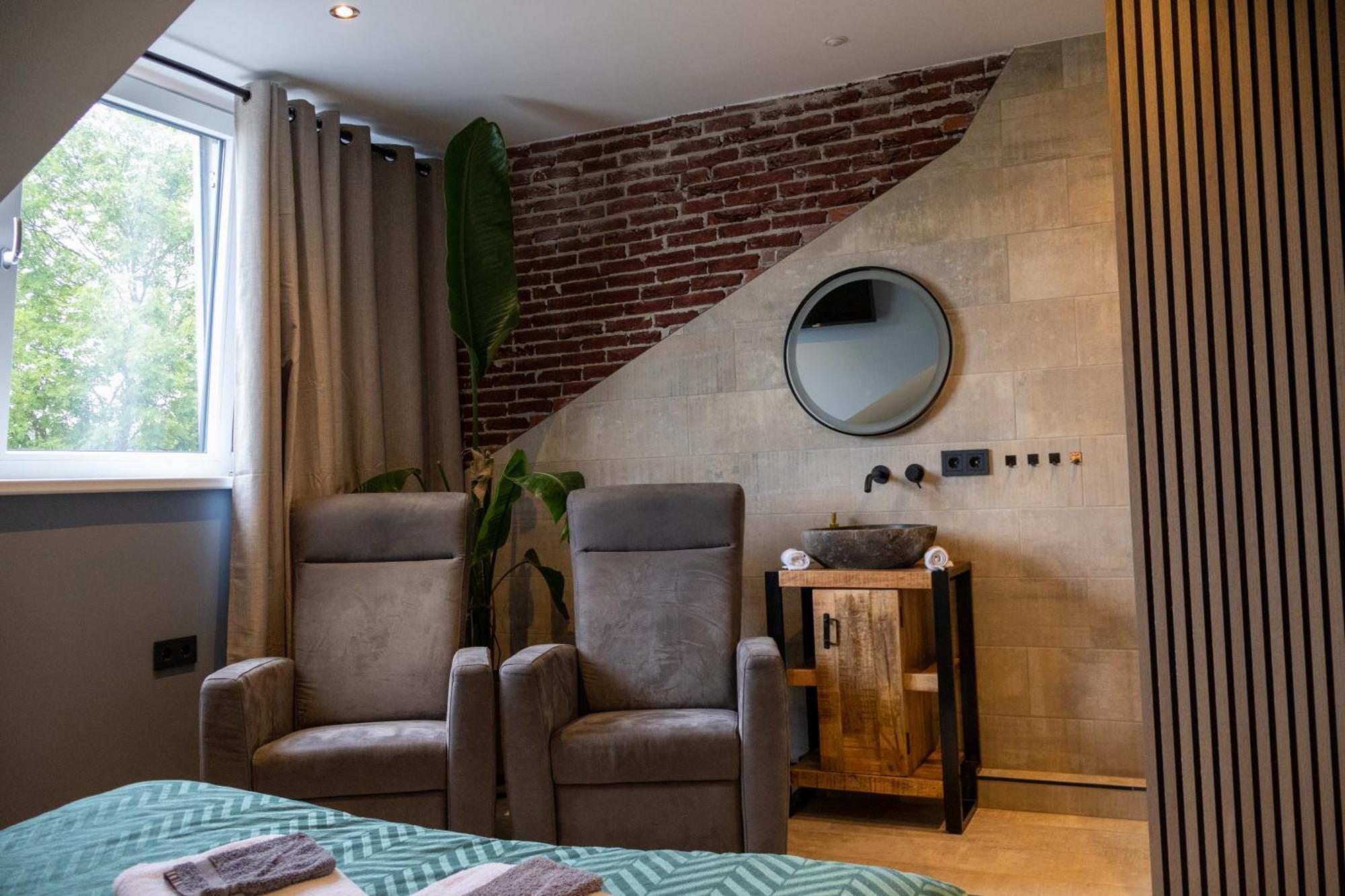 Zeeschelp - Comfortabele Kamer Bij B&B Gezond Aan Zee - Toegang Wellnesstuin Meerprijs Ouddorp Buitenkant foto